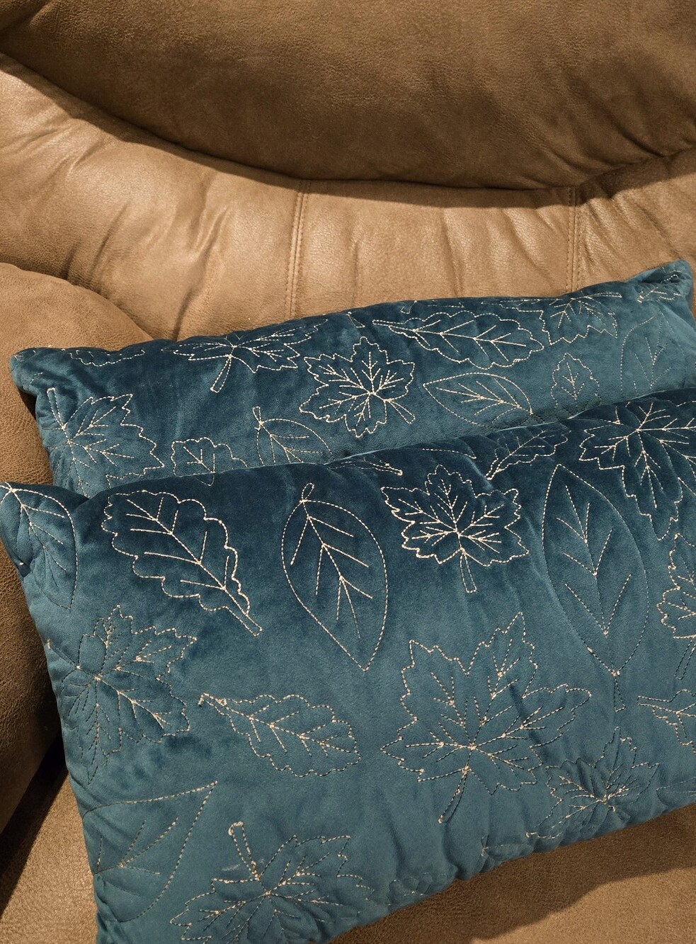 Fall Leaf Leaves Dark Green Accent Throw Couch Pillows Set Of 2 Lumbar Rectangle